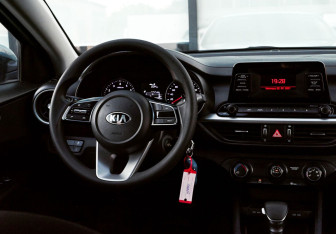 Подержанный автомобиль Kia Cerato Sedan 2018 года (19 фото)