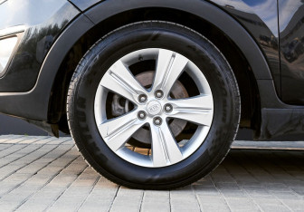 Подержанный автомобиль Kia Sportage 2012 года (21 фото)