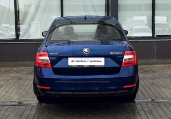 Подержанный автомобиль Skoda Octavia Liftback 2017 года (4 фото)