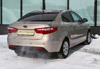 Подержанный автомобиль Kia Rio Sedan 2012 года (5 фото)