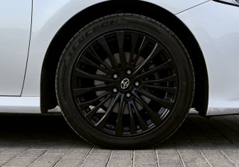 Подержанный автомобиль Toyota Camry Sedan 2018 года (21 фото)
