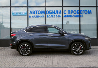 Подержанный автомобиль Geely Tugella 2024 года (6 фото)