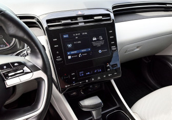 Подержанный автомобиль Hyundai Tucson 2023 года (9 фото)