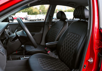 Подержанный автомобиль Kia Rio Sedan 2011 года (14 фото)