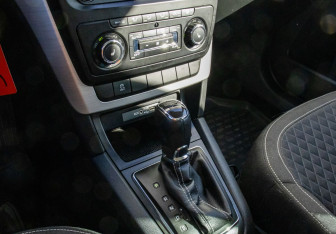 Подержанный автомобиль Skoda Yeti 2016 года (9 фото)