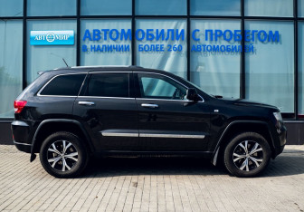Подержанный автомобиль Jeep Grand Cherokee 2011 года (6 фото)