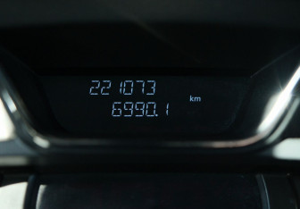 Подержанный автомобиль Renault Kaptur 2018 года (16 фото)