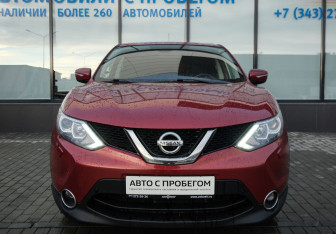 Подержанный автомобиль Nissan Qashqai 2014 года (8 фото)