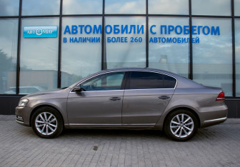 Подержанный автомобиль Volkswagen Passat Sedan 2011 года (2 фото)
