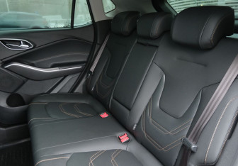 Подержанный автомобиль Москвич 3 2024 года (21 фото)