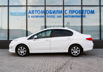 Подержанный автомобиль Peugeot 408 2013 года (2 фото)