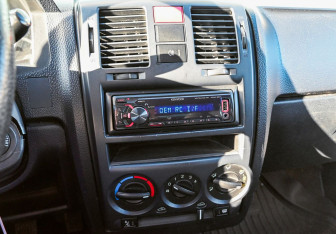 Подержанный автомобиль Hyundai Getz 2005 года (11 фото)