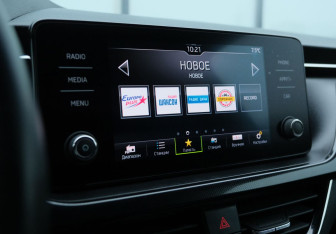 Подержанный автомобиль Skoda Rapid Liftback 2022 года (12 фото)