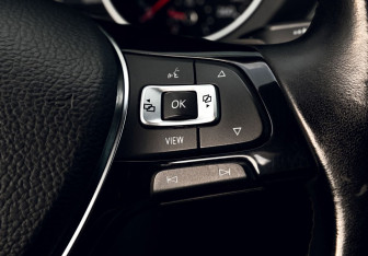 Подержанный автомобиль Volkswagen Tiguan 2020 года (13 фото)