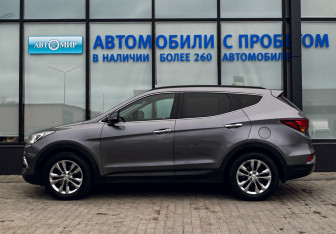 Подержанный автомобиль Hyundai Santa Fe 2016 года (2 фото)