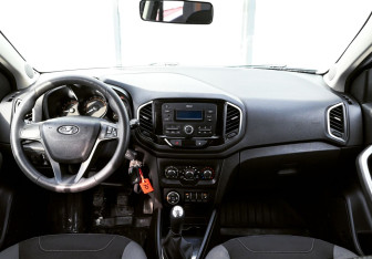 Подержанный автомобиль LADA (ВАЗ) XRAY 2018 года (12 фото)