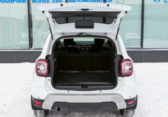 Подержанный автомобиль Renault Duster 2022 года (20 фото)