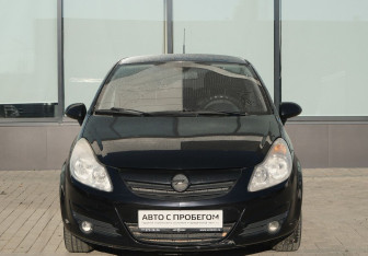 Подержанный автомобиль Opel Corsa 2007 года (8 фото)