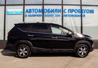 Подержанный автомобиль Mitsubishi Xpander 2022 года (6 фото)