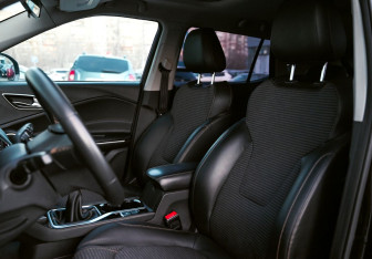 Подержанный автомобиль Москвич 3 2023 года (9 фото)