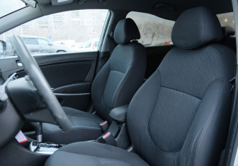 Подержанный автомобиль Hyundai Solaris Sedan 2011 года (18 фото)