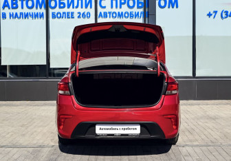 Подержанный автомобиль Kia Rio Sedan 2018 года (23 фото)
