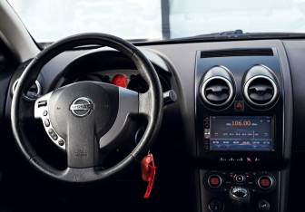 Подержанный автомобиль Nissan Qashqai 2008 года (18 фото)