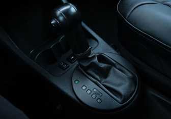 Подержанный автомобиль Skoda Fabia Hatchback 2011 года (13 фото)