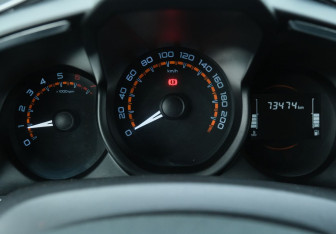 Подержанный автомобиль LADA (ВАЗ) XRAY 2018 года (16 фото)