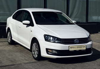 Подержанный автомобиль Volkswagen Polo Sedan 2016 года (7 фото)