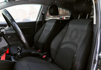 Подержанный автомобиль Hyundai Solaris Sedan 2017 года (18 фото)