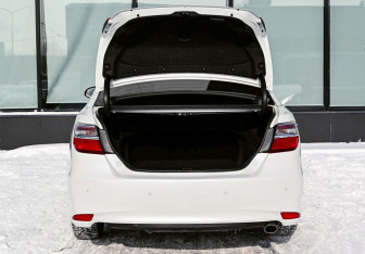 Подержанный автомобиль Toyota Camry Sedan 2015 года (21 фото)