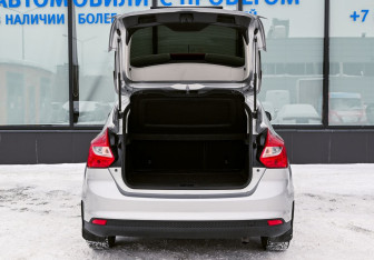 Подержанный автомобиль Ford Focus Hatchback 2011 года (21 фото)