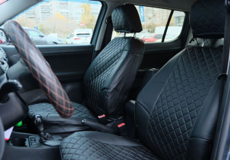 Подержанный автомобиль Skoda Fabia Hatchback 2011 года (10 фото)