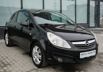 Подержанный автомобиль Opel Corsa 2008 года (7 фото)