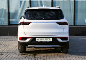 Подержанный автомобиль Geely Okavango 2022 года (5 фото)