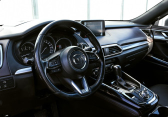 Подержанный автомобиль Mazda CX-9 2018 года (10 фото)