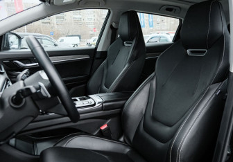 Подержанный автомобиль JAC JS6 2023 года (17 фото)