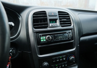 Подержанный автомобиль Hyundai Sonata 2008 года (12 фото)