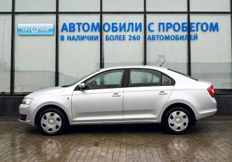 Подержанный автомобиль Skoda Rapid Liftback 2014 года (2 фото)