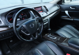 Подержанный автомобиль Nissan Teana 2012 года (9 фото)