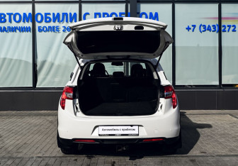 Подержанный автомобиль Citroen C4 Aircross 2012 года (20 фото)