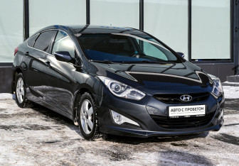 Подержанный автомобиль Hyundai i40 Sedan 2013 года (7 фото)