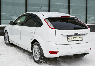 Подержанный автомобиль Ford Focus Hatchback 2008 года (3 фото)