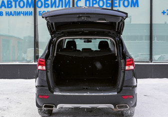 Подержанный автомобиль DongFeng AX7 2018 года (20 фото)