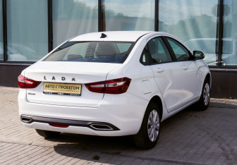 Подержанный автомобиль LADA (ВАЗ) Vesta Sedan 2024 года (5 фото)