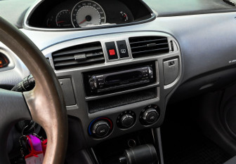 Подержанный автомобиль Hyundai Matrix 2004 года (10 фото)