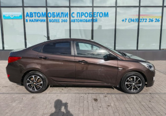 Подержанный автомобиль Hyundai Solaris Sedan 2015 года (6 фото)