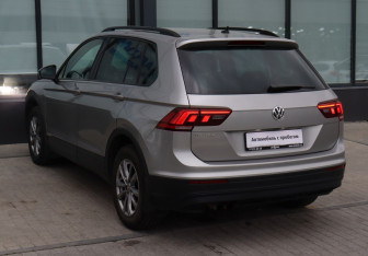 Подержанный автомобиль Volkswagen Tiguan 2019 года (3 фото)