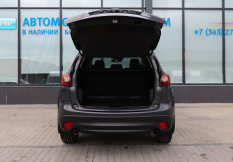 Подержанный автомобиль Mazda CX-5 2016 года (20 фото)